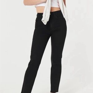 Hollister ultra high rise mom pant classic stretch jean